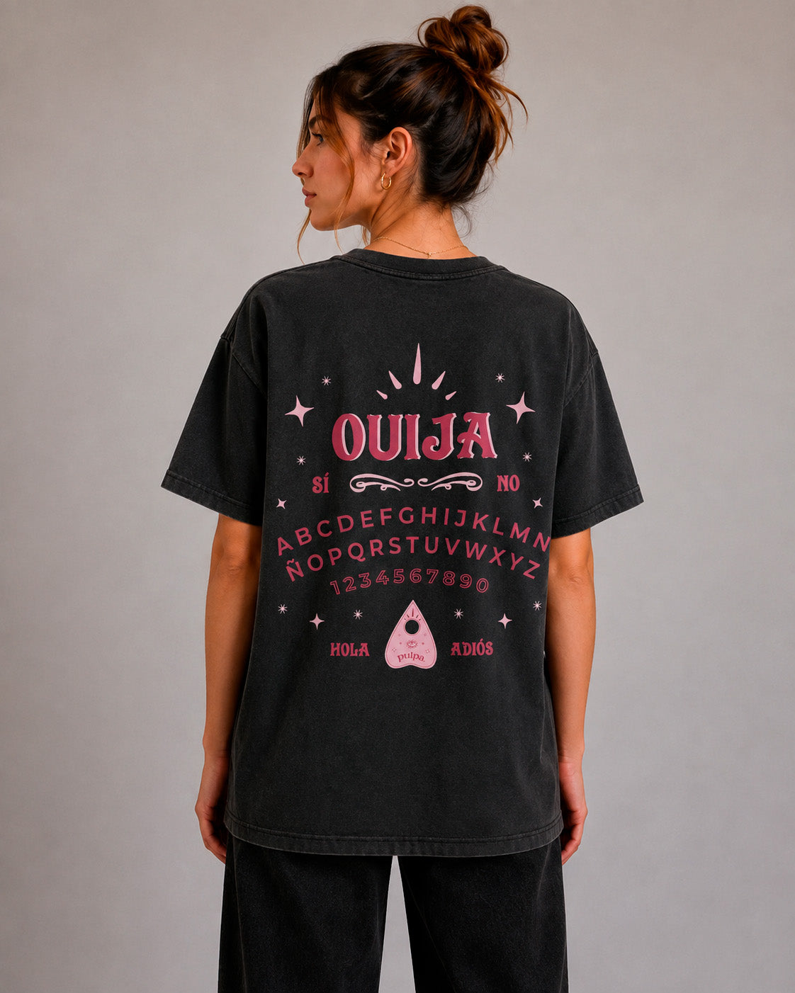 Camiseta Ouija "Broken but iconic"