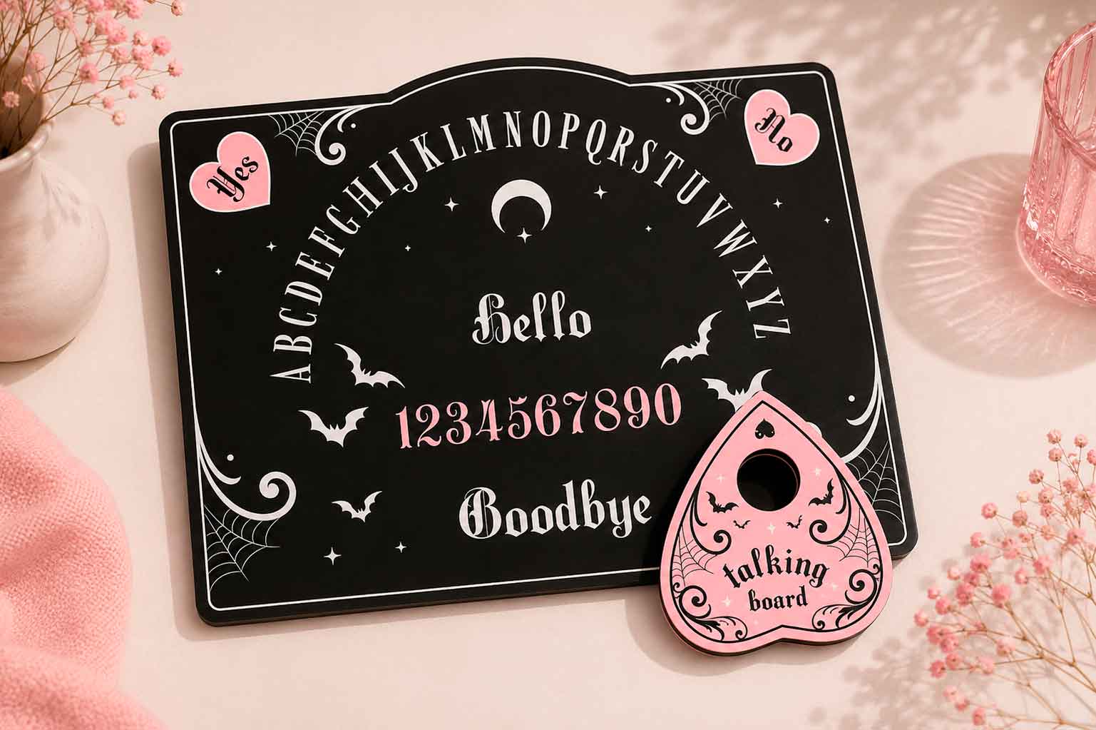 Tablero Ouija rosa “Broken but Iconic